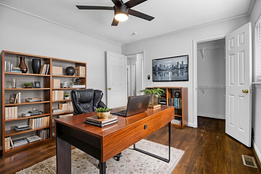 Bedroom/office (sample design) - 3447 Pierce St