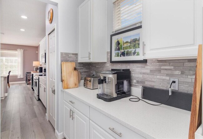 Building Photo - 508 Orange Cosmos Blvd