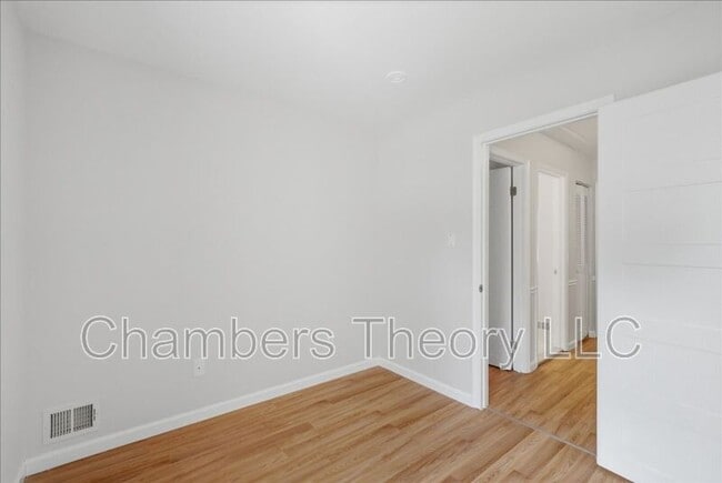Building Photo - 3327 Webley Ct