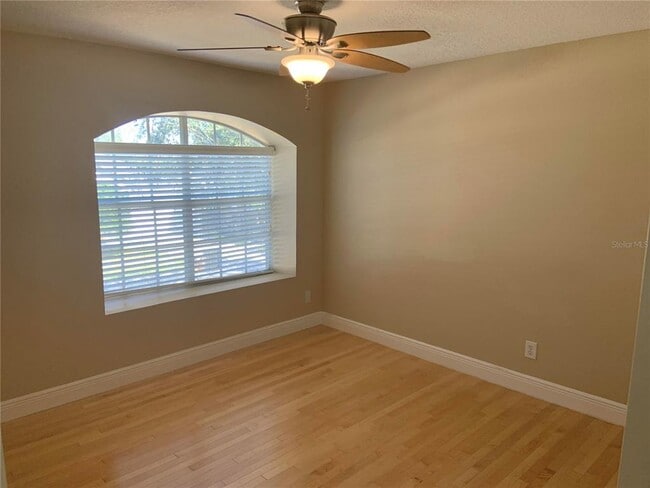 Building Photo - 4527 Riverton Dr
