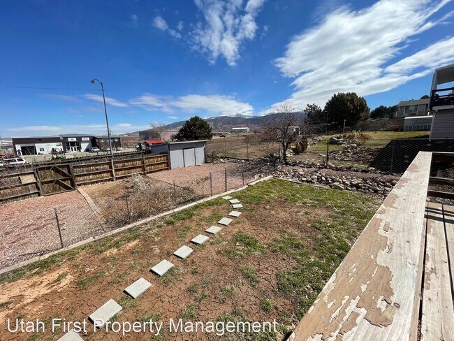 Building Photo - 4 br, 2.5 bath House - 2270 W Skyview Dr