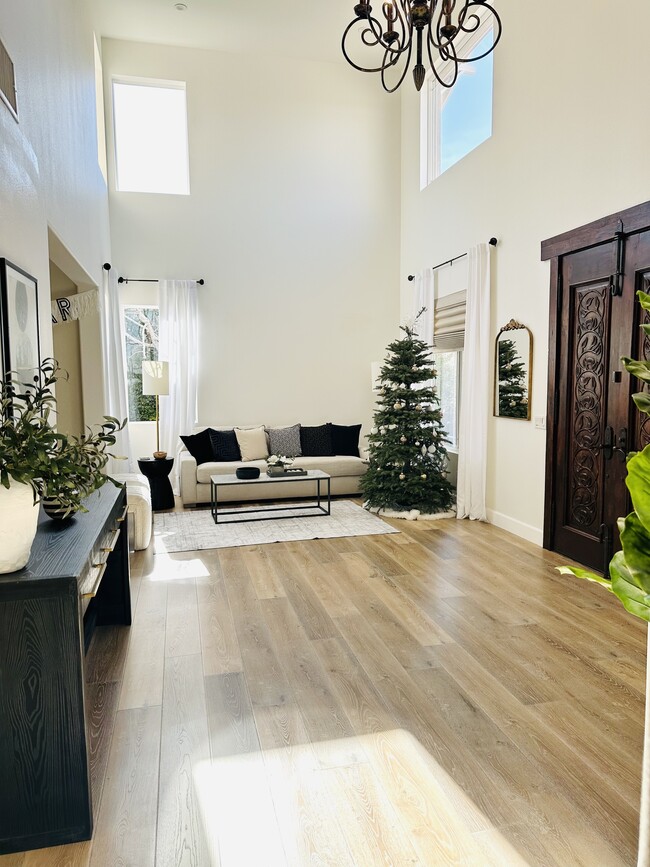 Building Photo - 40308 Vista Pelona Dr