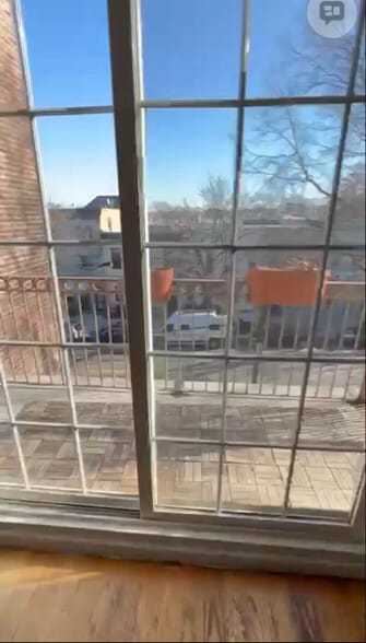 Building Photo - 20-10 Steinway St