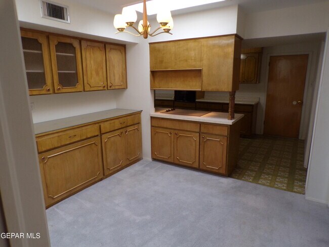 Building Photo - 4820 Louisiana St