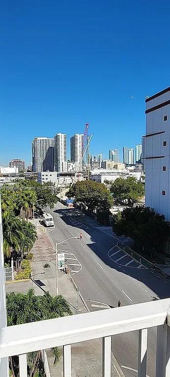 Building Photo - 800 N Miami Ave