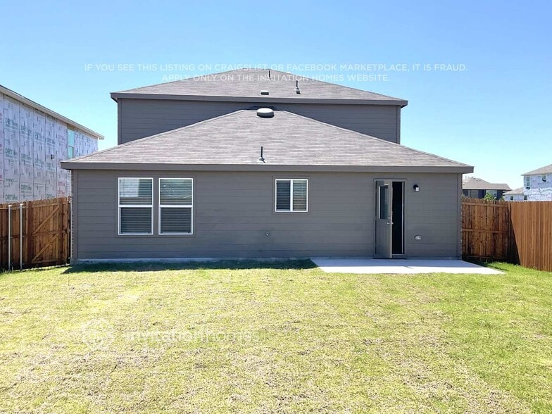 Building Photo - 1916 Cherry Bark Ln