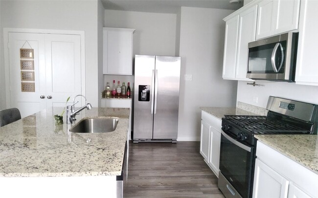 Building Photo - 17359 King Eider Rd