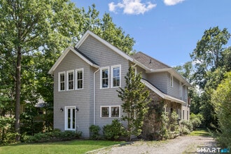 Building Photo - 14 Burr Rd