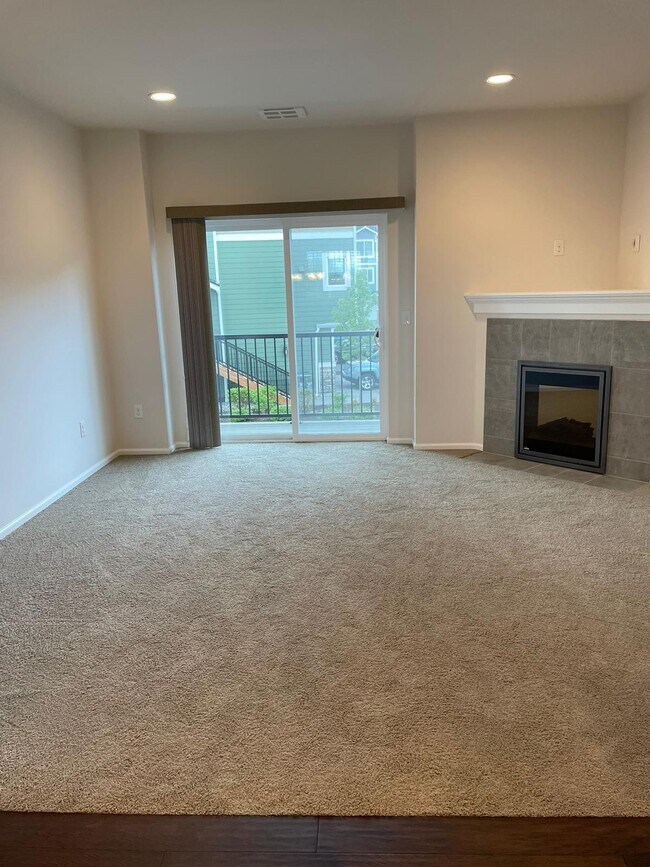 Building Photo - 3507 30th Dr