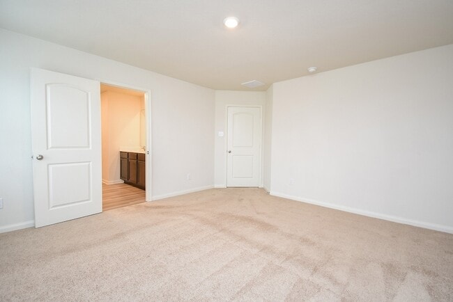 Building Photo - 405 Texas Olive Dr