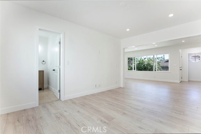 Building Photo - 1061 E Santa Anita Ave