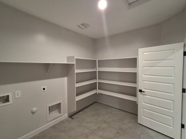 Building Photo - 36672 N Asturian Vly Wy