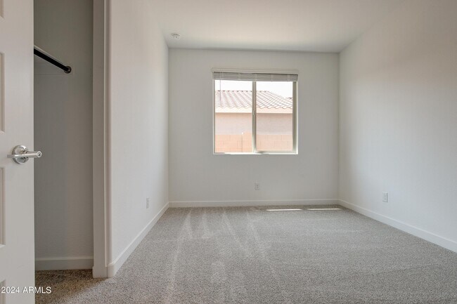 Building Photo - 17050 W Artemisa Ave