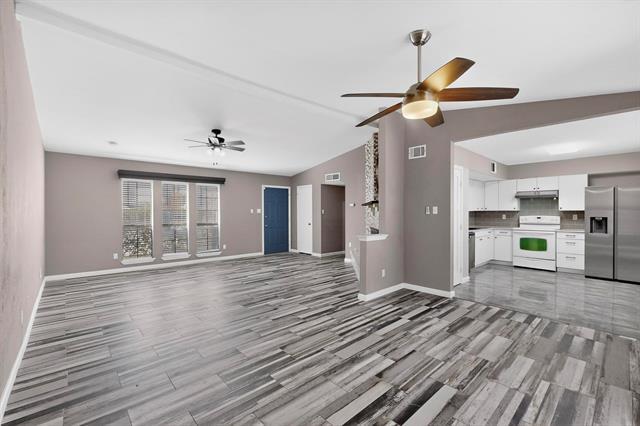 Building Photo - 5613 Powers St