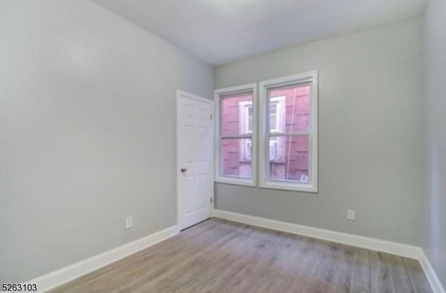 Building Photo - 76 Highland Ave