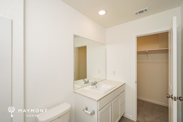 Building Photo - 10204 Bridgton Mill