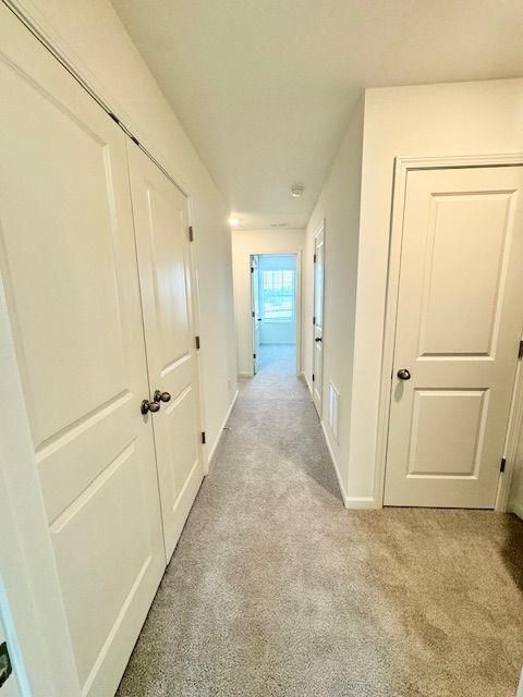 Building Photo - 502 Robson Dr