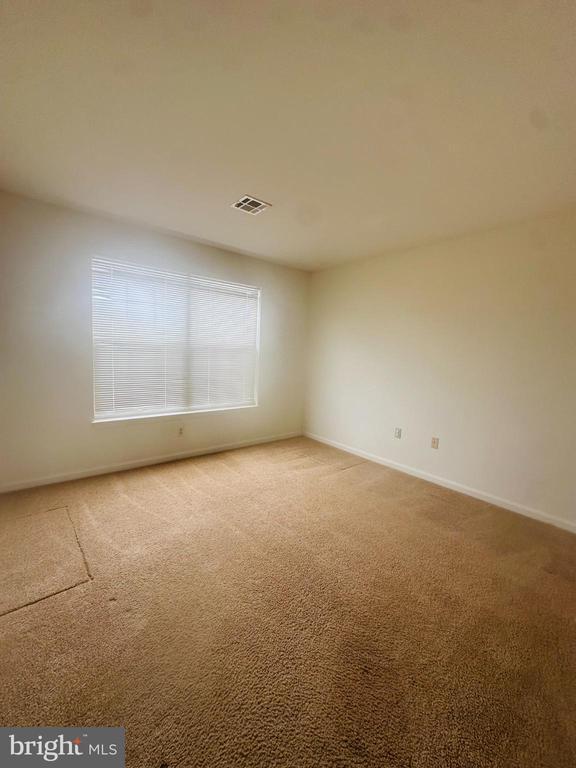 Building Photo - 118 Sparrow Rd