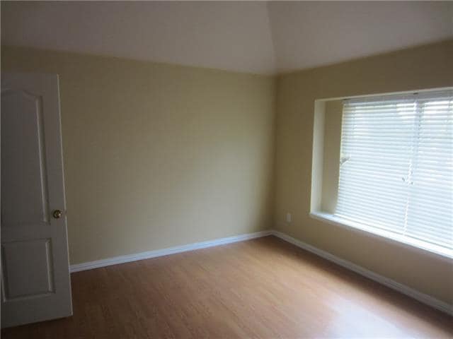 Building Photo - 1800 Chester Dr