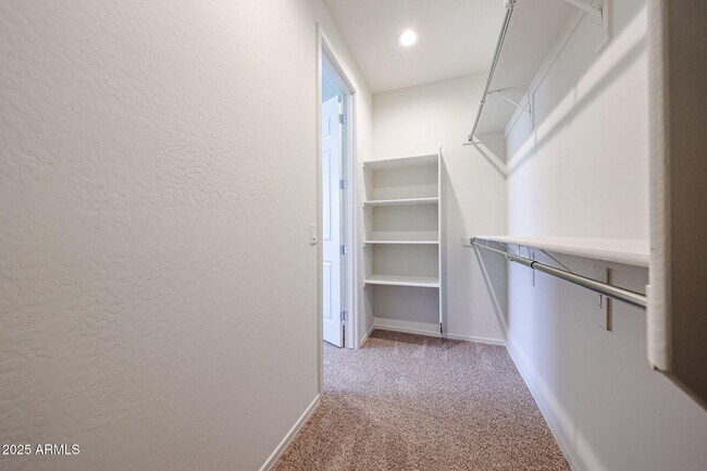 Building Photo - 7162 W Hedge Hog Pl