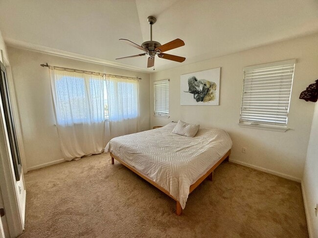 Building Photo - Partially Furnished 3 Bedroom / 2.5 Bathroom Townhome for Rent in Iliahi at Kehalani!