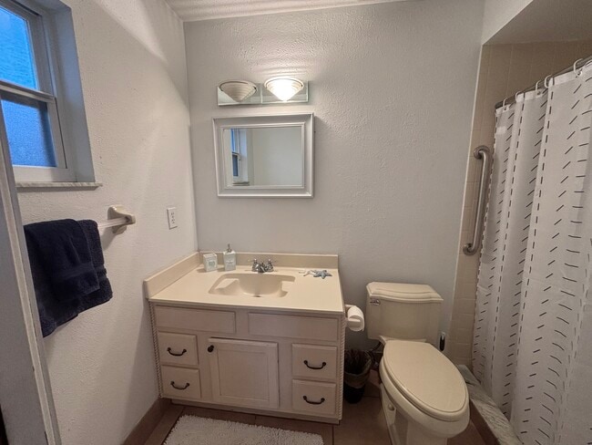 Building Photo - 44 Capistrano Dr