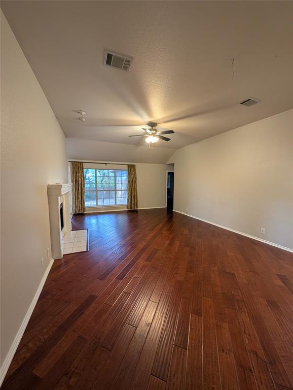Building Photo - 1325 Roadrunner Dr