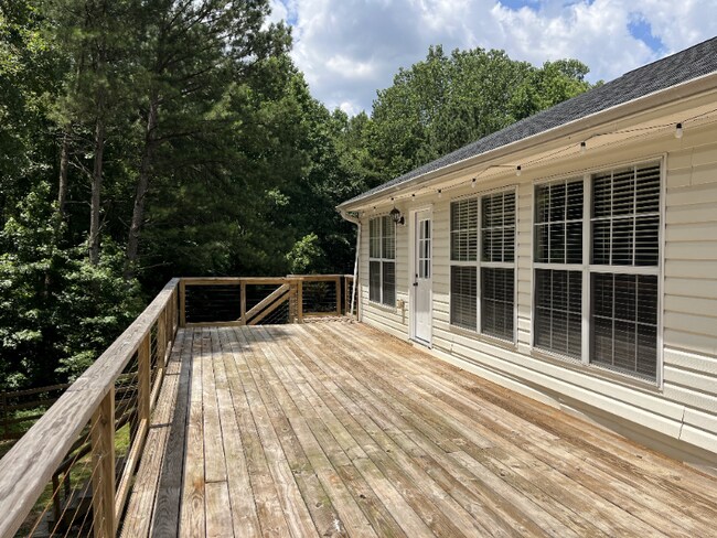 Building Photo - 2582 Oak Bluff Dr