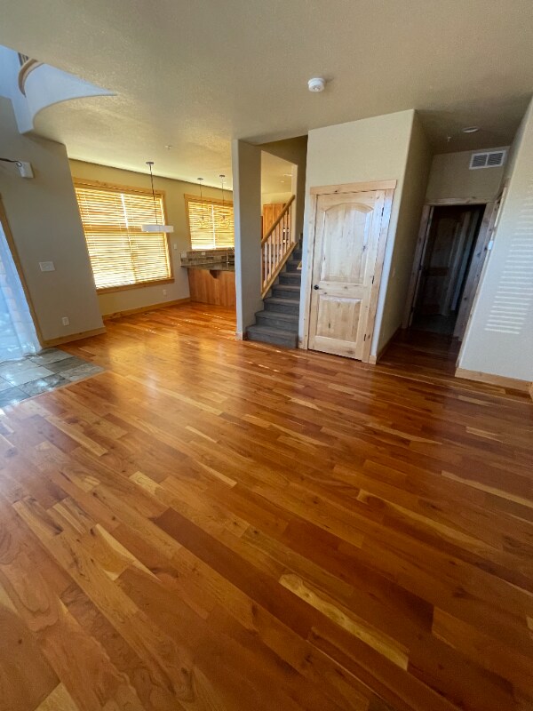 Building Photo - 275 Carina Cir