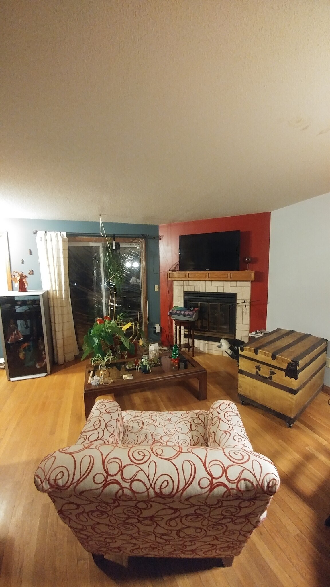 Living room - 29 Kathleen Dr