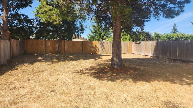 Building Photo - West Tacoma Cozy 2 Bedroom