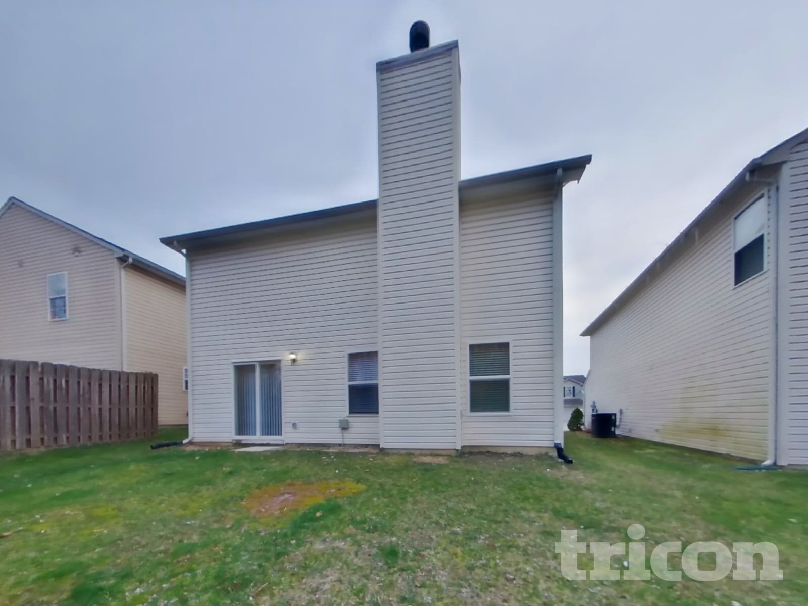 Building Photo - 594 Sun Ridge Blvd