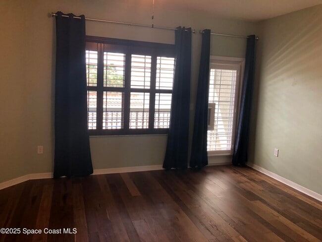 Building Photo - 3225 Sedge Dr