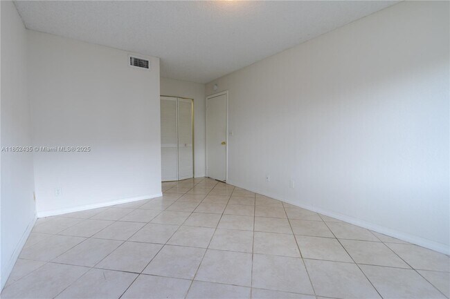 Building Photo - 9200 W Atlantic Blvd