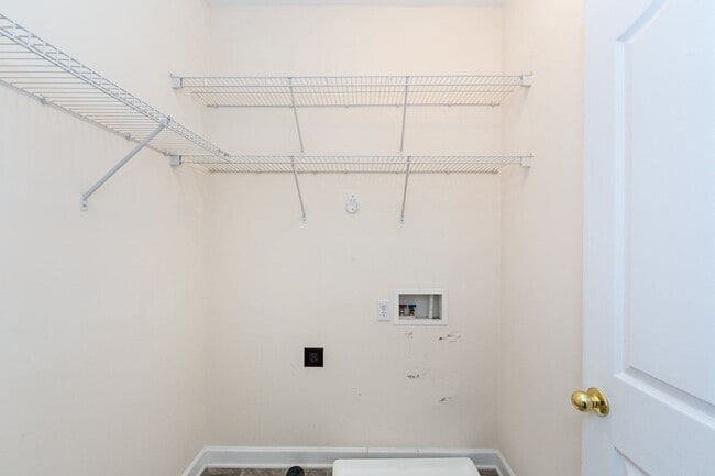 Building Photo - Great Ballantyne Location; Great Schools; 2BR/2BA Condo