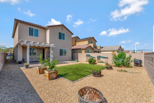 Building Photo - 4136 Midnight Crest Ave
