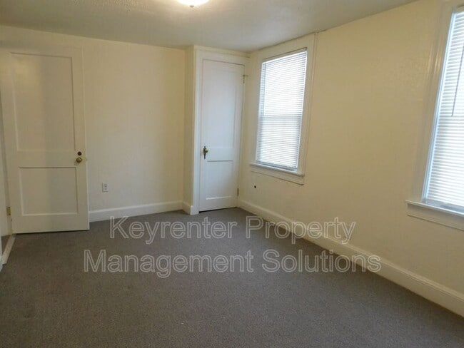 Building Photo - 811 E Beverley St