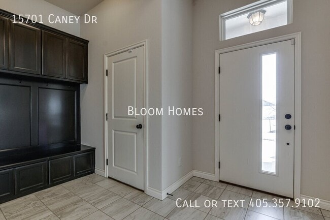 Building Photo - 15701 Caney Dr