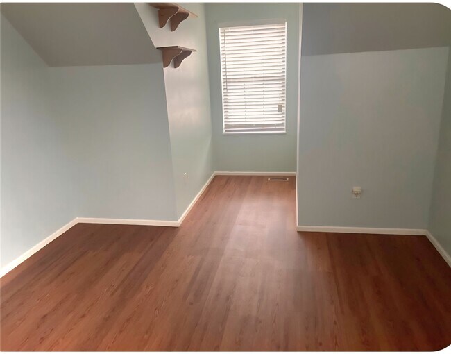 Building Photo - 961 Villa Gran Way