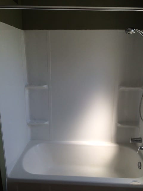 Building Photo - 3 Bedroom 2 Bathroom Home in Fantastic Location