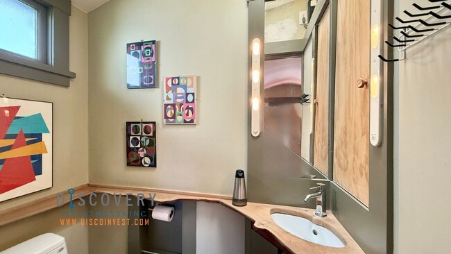 Building Photo - Charming Custom Retreat in Prime Berkeley ...