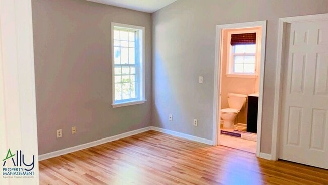 Building Photo - 2935 Lamkin Way