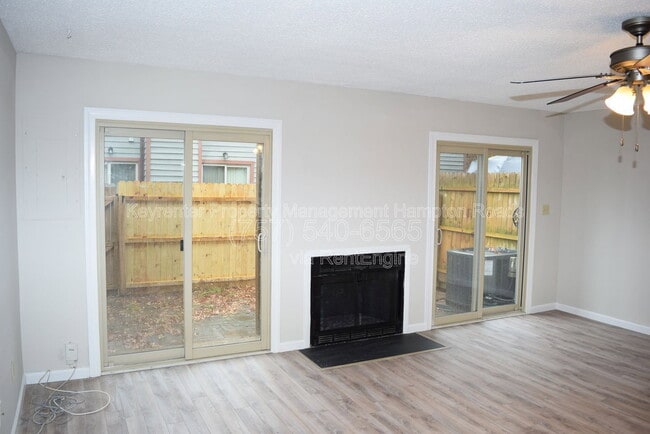 Building Photo - 1412 Woodscape Ln