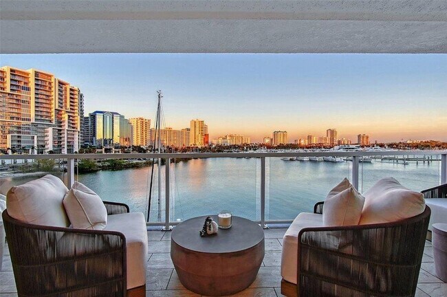 Building Photo - 650 Golden Gate Point