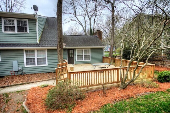 Building Photo - 5733 Connor Blvd