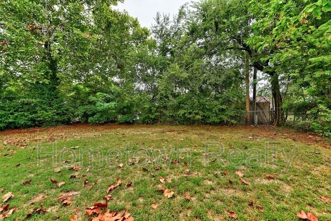 Building Photo - 410 E Steed Dr