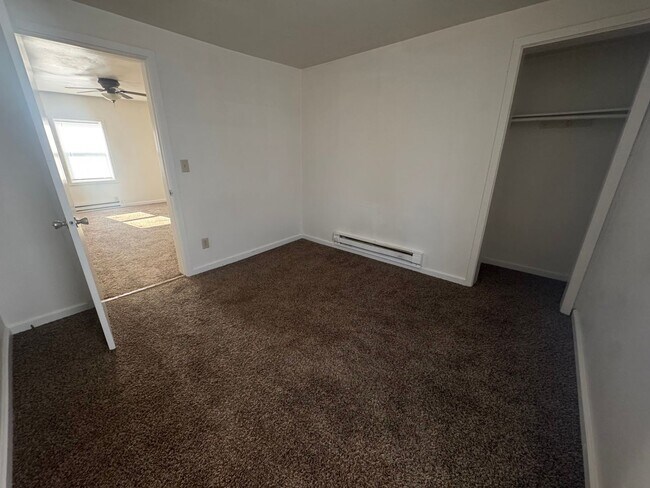 Building Photo - Chatham