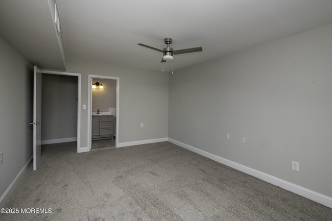 Building Photo - 5B Auburn Ct