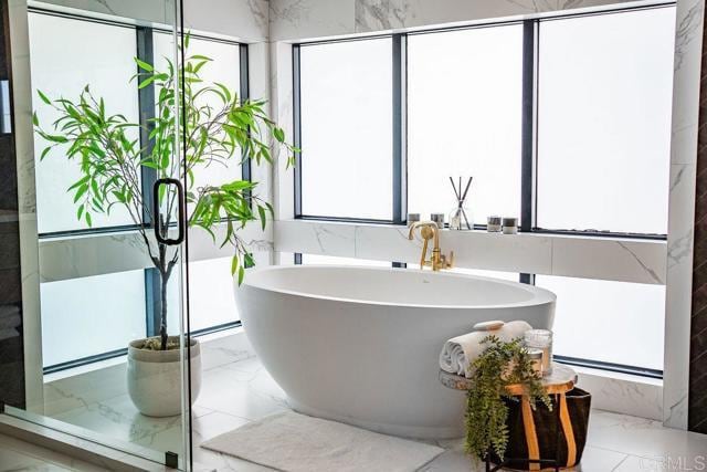 Building Photo - 3301 Lincoln St