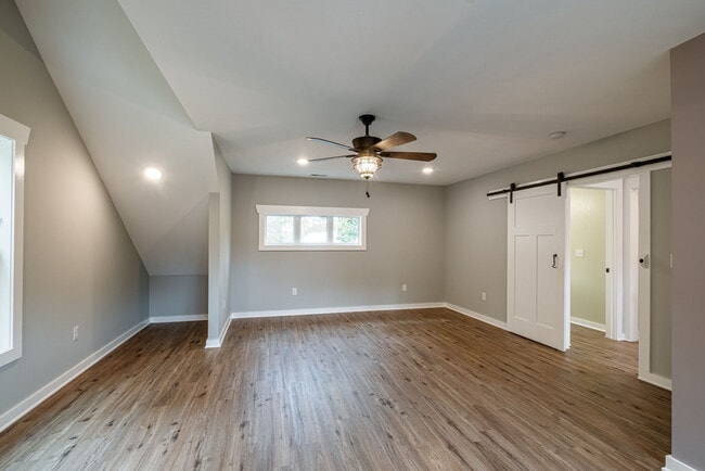 Building Photo - 6258 Campbellsville Pike